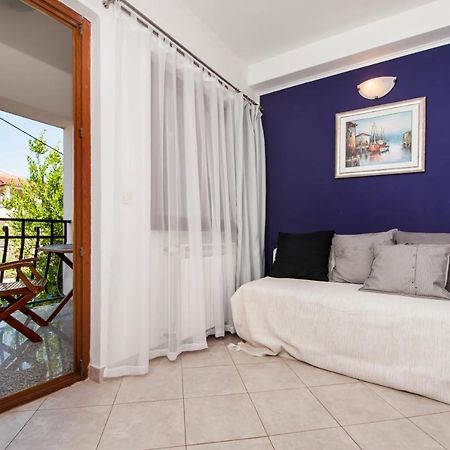 Apartments Vanda ロヴィニ エクステリア 写真